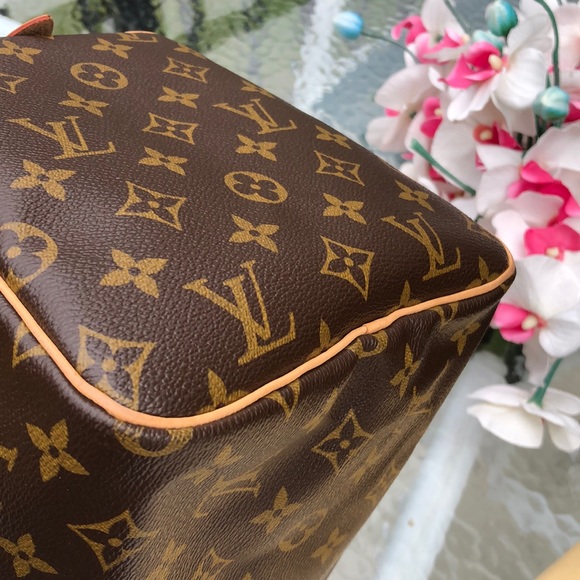 Authentic Louis Vuitton 30 - Picture 6 of 8